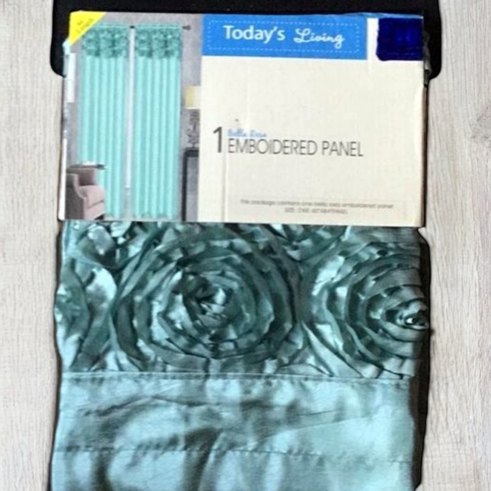 ‼️NWT Bella Rose Embroidered Blue Ruffle, flowers, Solid Long Curtain Panel - Picture 2 of 5